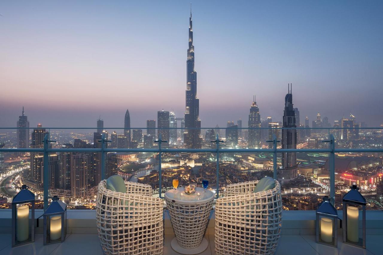 Damac Maison Distinction Dubai Exterior photo View from the 122nd floor